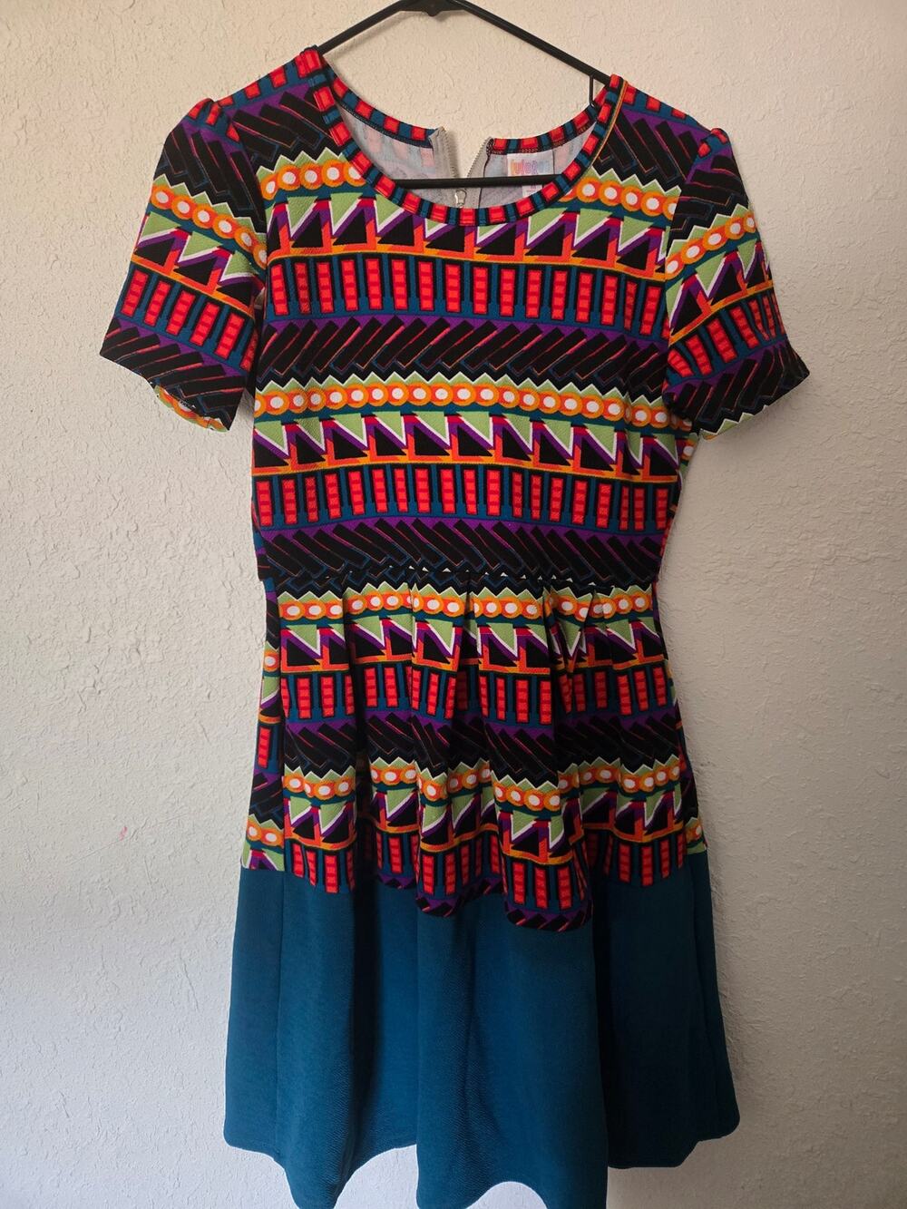 LULAROE AMELIA Dress Tribal Print Size Small Short Sleeve Pockets